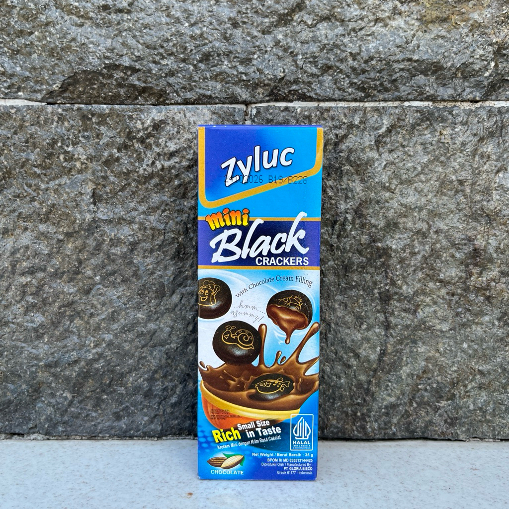 

ZYLUC MINI BLACK CRACKERS