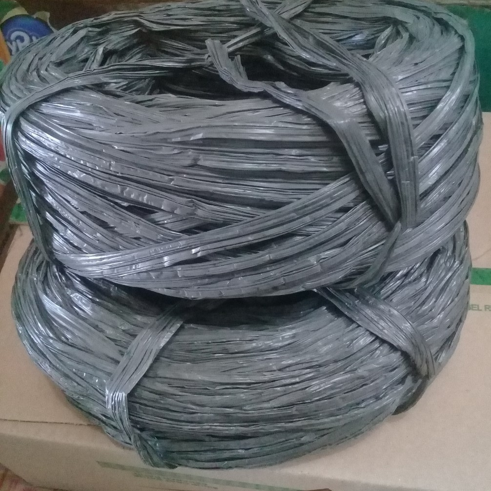 

TALI PLASTIK HITAM 1 GULUNG