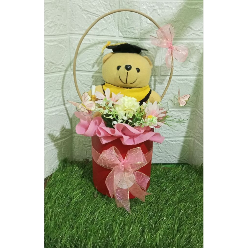 Boneka wisuda box/hadiah wisuda boneka/boneka wisuda murah bandung/bloom buket wisuda murah bandung