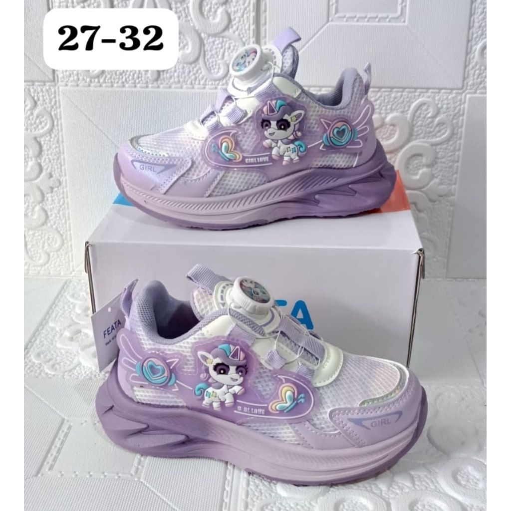 SEPATU ANAK IMPORT FEATA