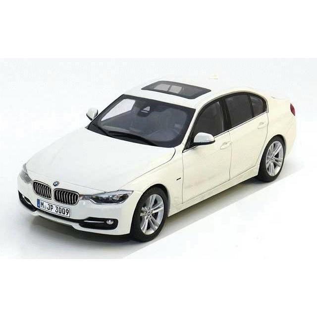1:18 Paragon BMW 3 Series F30 White Diecast