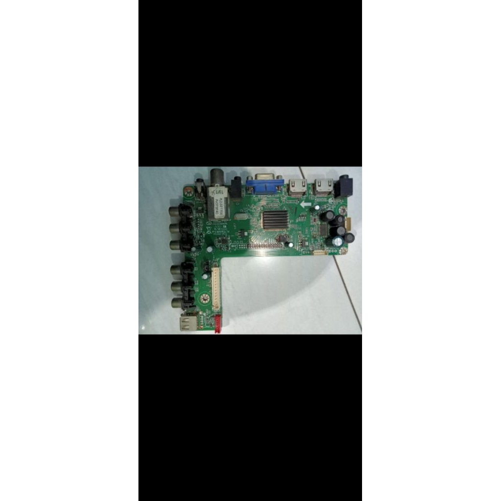 mesin tv LED Polytron 32