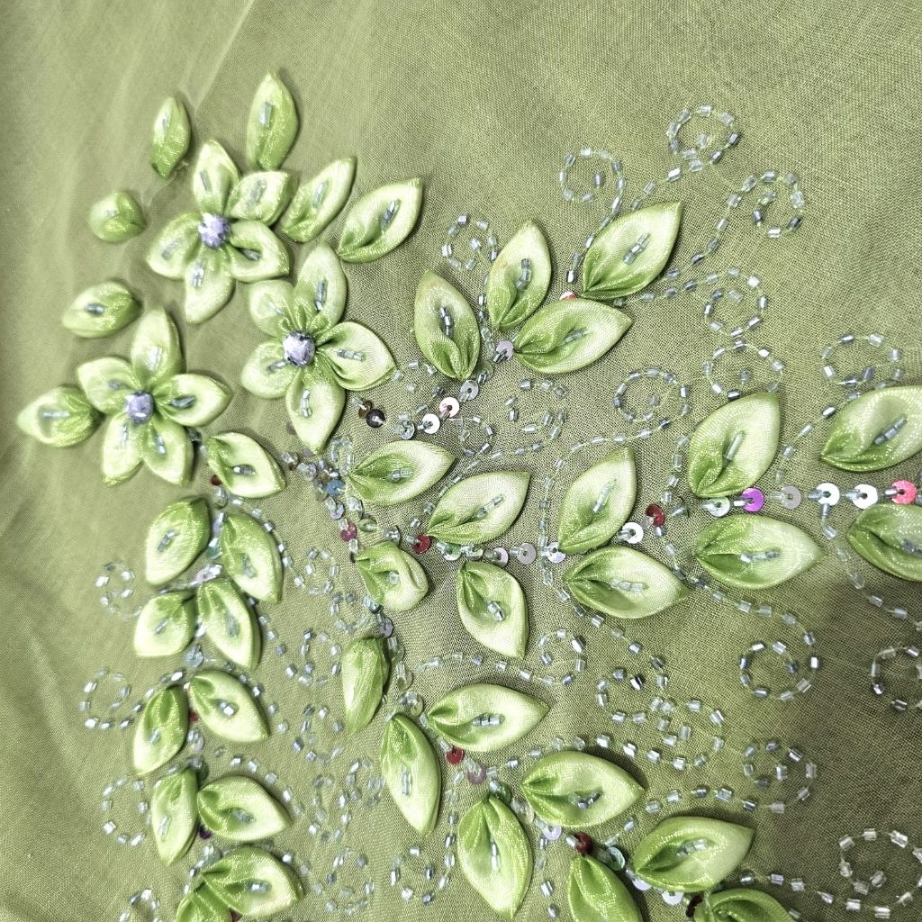 Hijab Paris 3D Payet Daun Hijau
