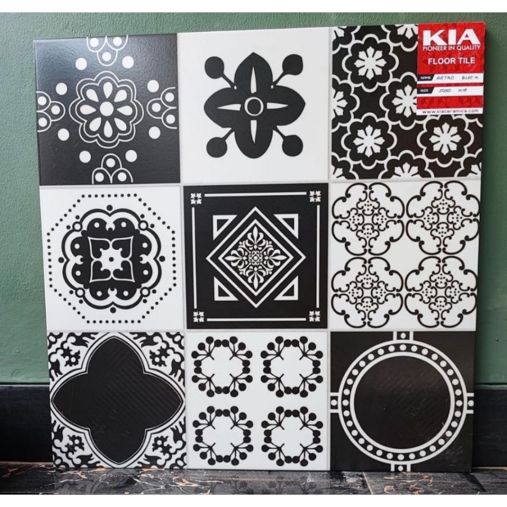 KERAMIK VINTAGE BATIK MATT SATIN KIA RETRO BLACK 50X50 KW2