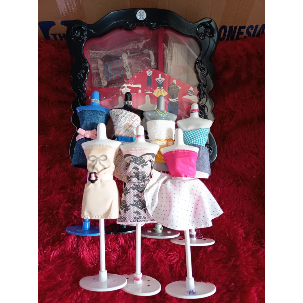 Bandai HARUMIKA Fashion Design Doll CASE Mannequin