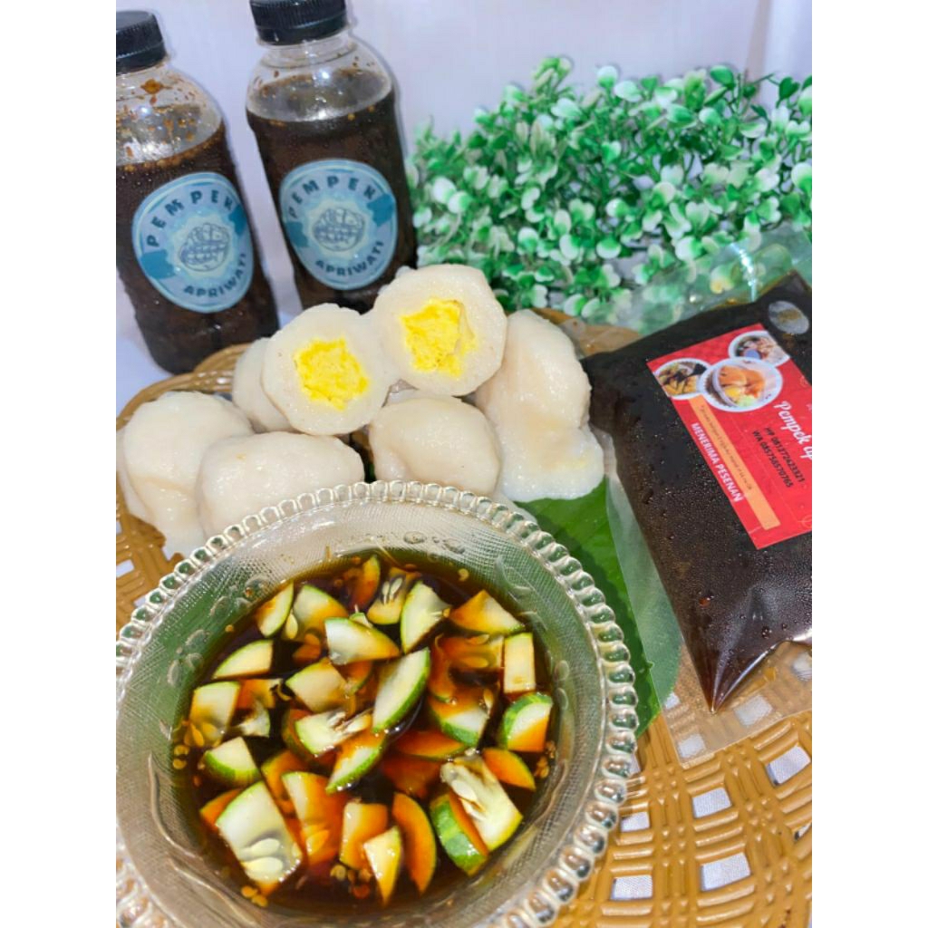 

Pempek Apriwati - Pempek Telur kecil 1 pack isi 10 pcs,100% Asli Ikan Tenggiri