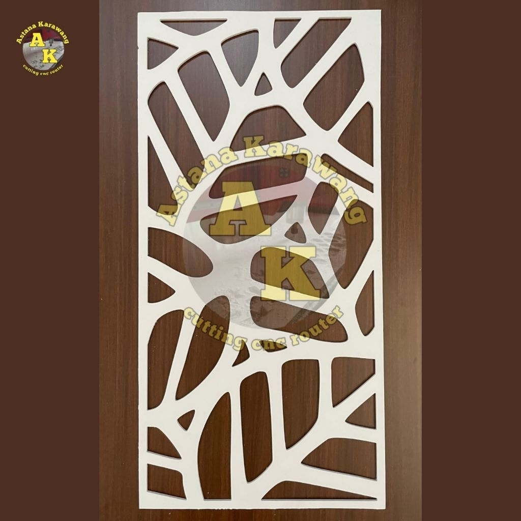 CUTTING KARAWANG PVC BOAR 5MM 40X80CM