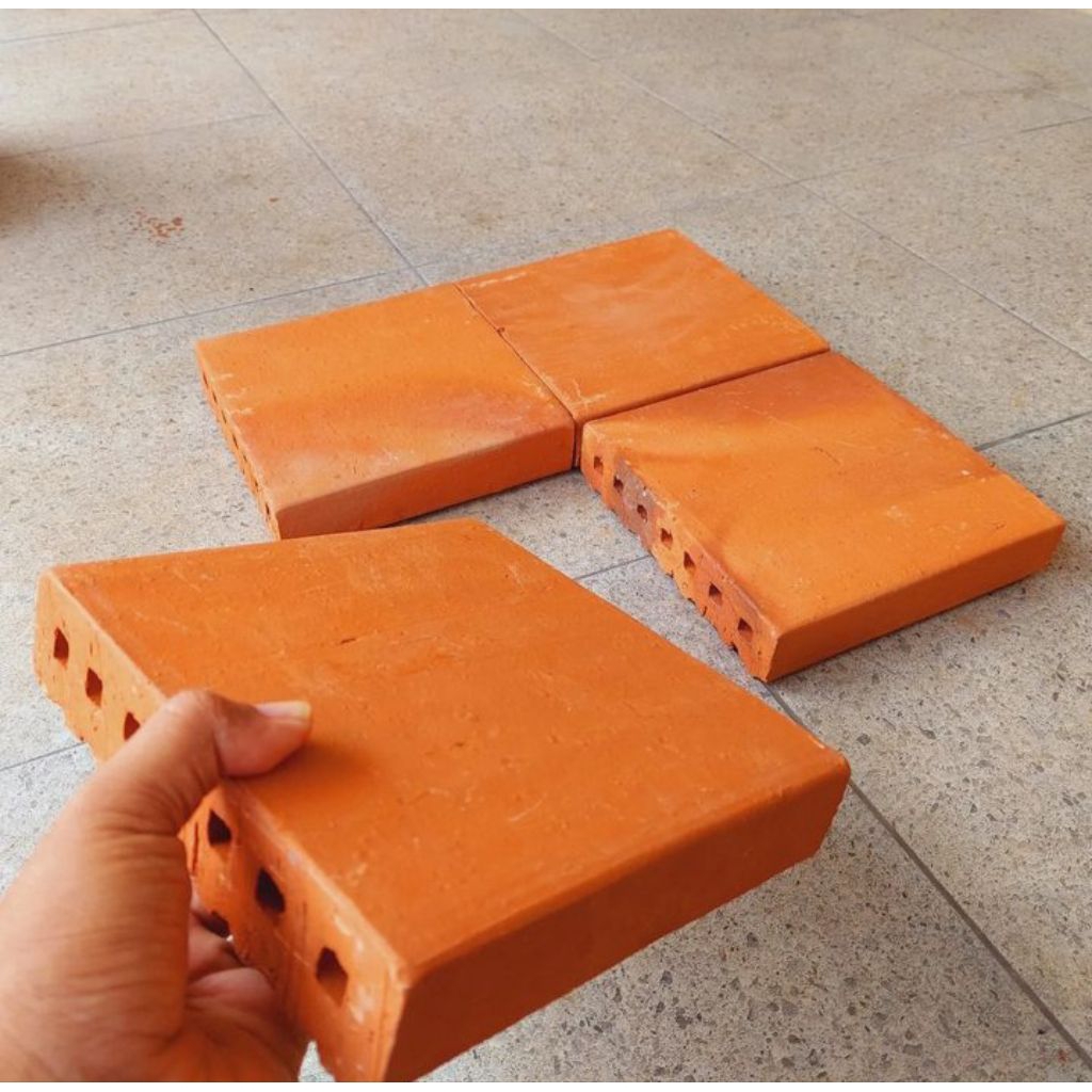 Ubin lantai tanah terakota