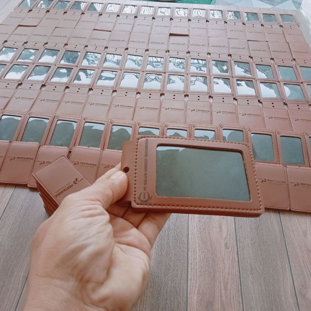 

ID CARD HOLDER KULIT ASLI