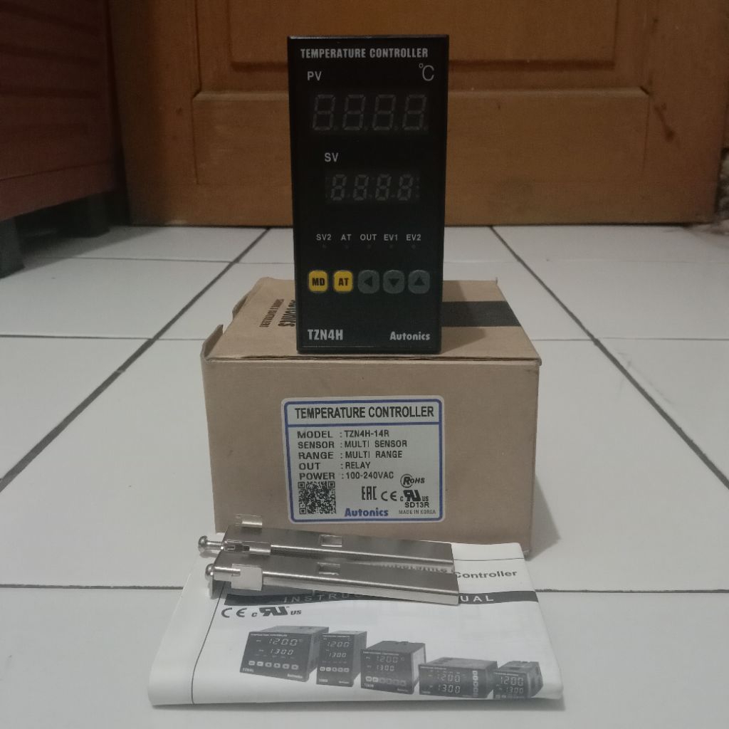 Temperature Controller Autonics TZN4H-14R Original