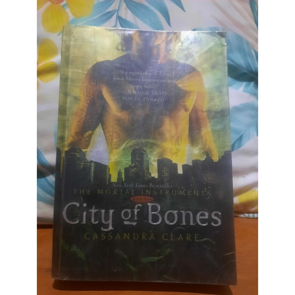 City Of Bones By Cassandra Clare