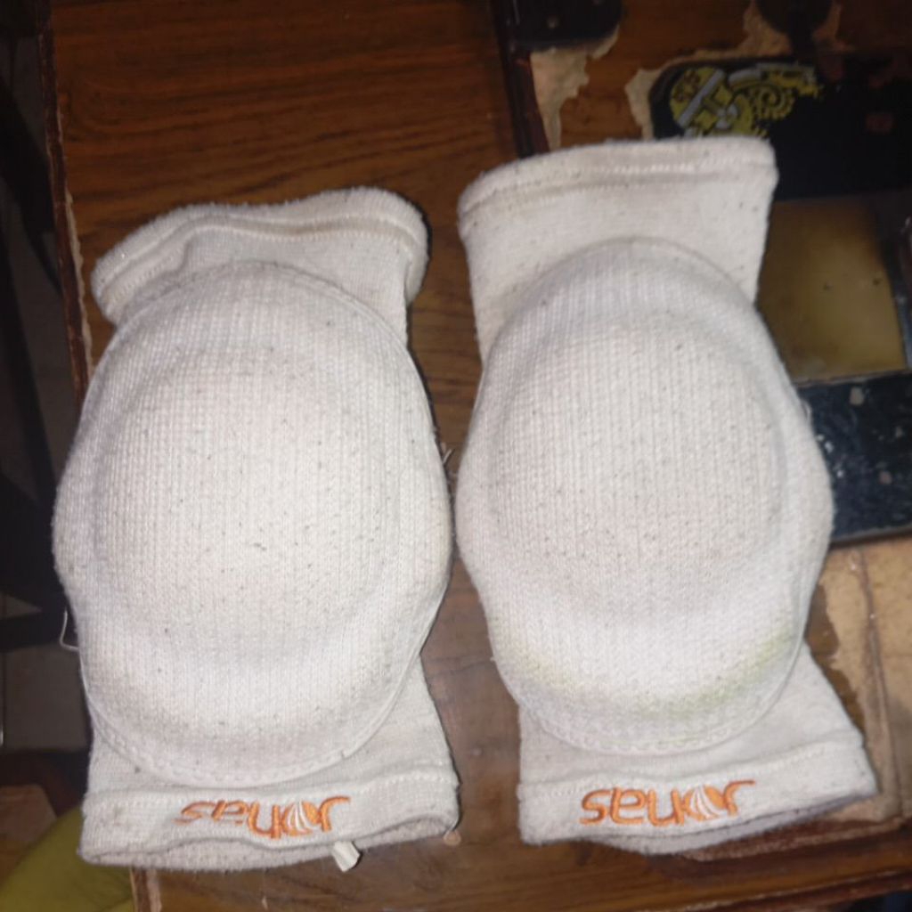 elbowpad jonas bekas