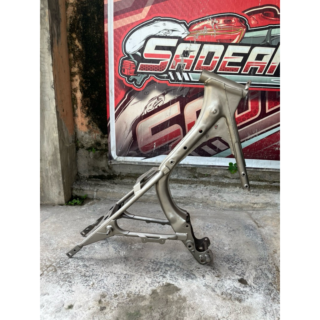 Frame Rangka CB tatanan Nganjuk sudut k2 Manisan rangka model terbaru.