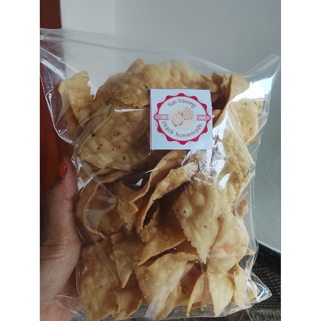 

KRIPIK BAWANG HOMEMADE/KUE BAWANG /KUE ARISA/KRIPIK PANGSIT/MAKANAN GURIH