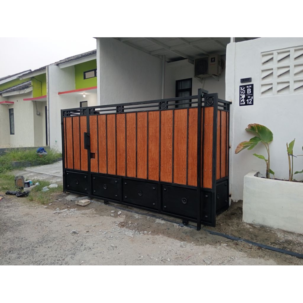 pintu garasi sleding minimalis