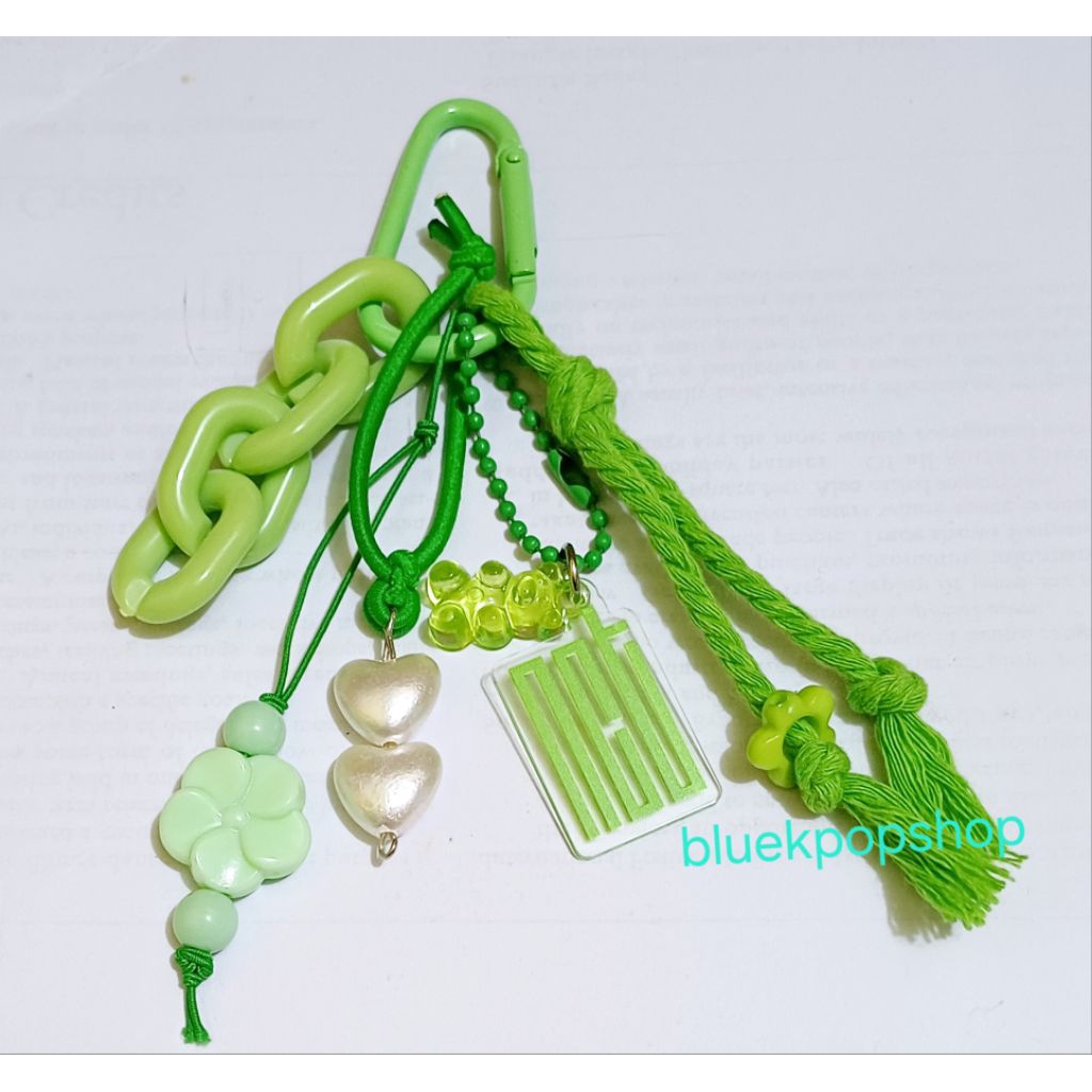 Pernak Pernik Aksesoris Fashion Bag Charm Gantungan Tas / Kunci Kpop NCT Dream / NCT