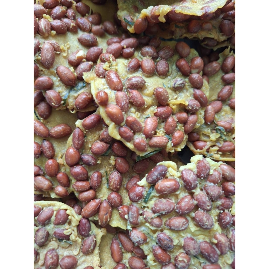 

Rempeyek Q peyek kacang bulat full kacang 250g - 500g