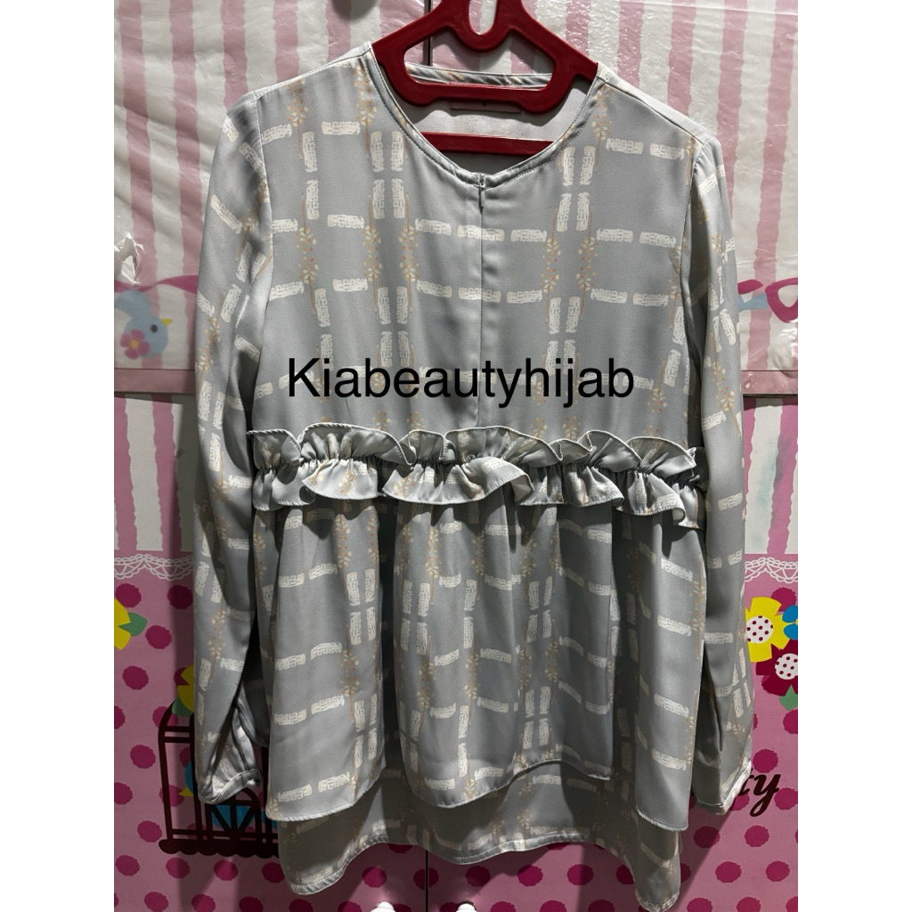 Blouse Preloved Wearing Klamby