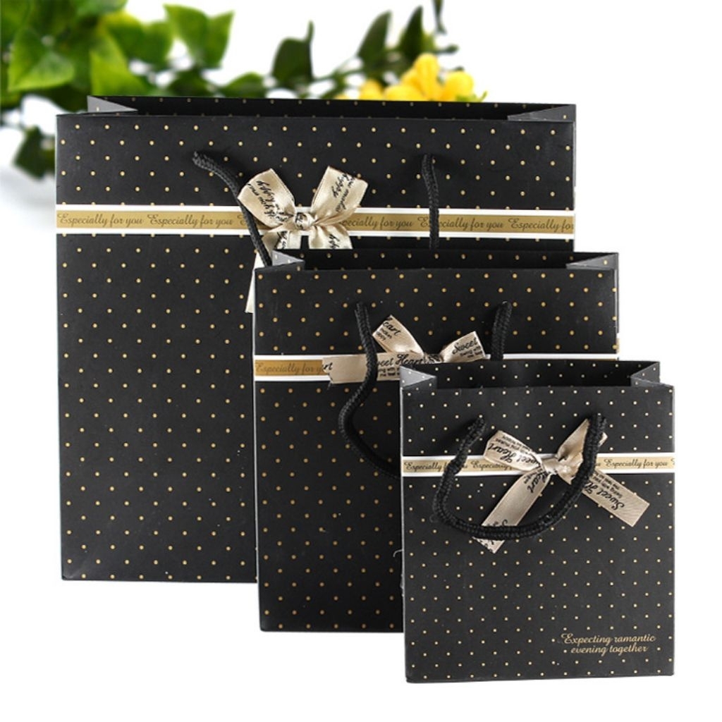 

Paperbag premium motif polkadot tas tenteng goodie bag shopping bag gift bag hampers