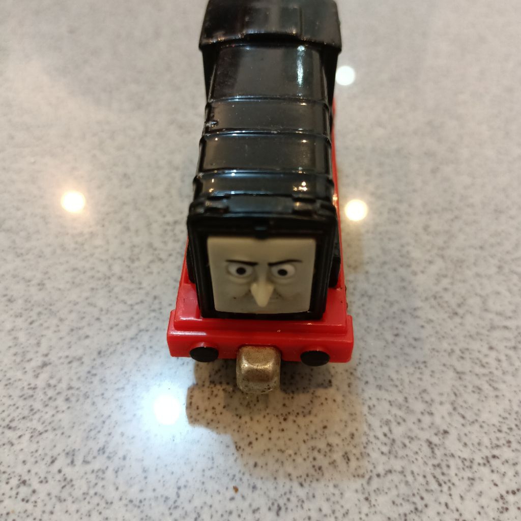 Miniatur diecast kereta api thomas and friends preloved DIESEL
