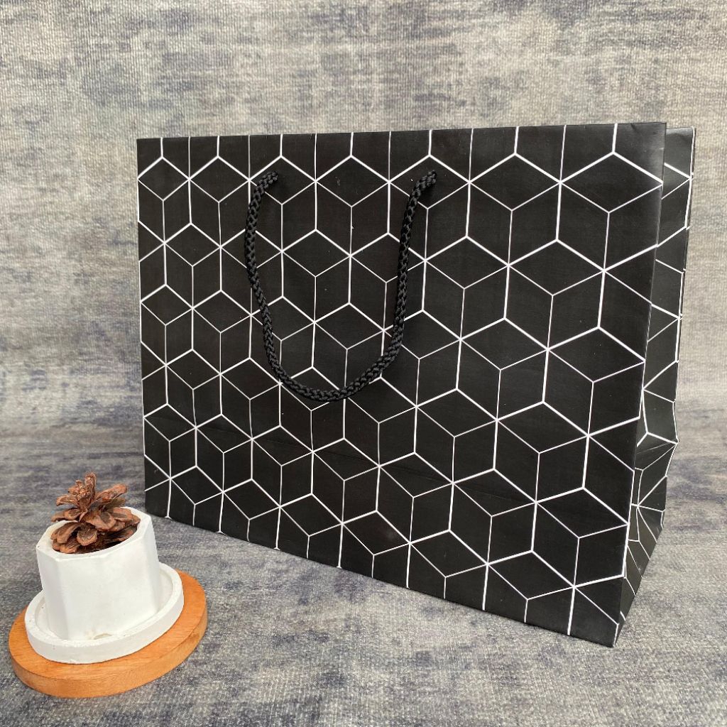 

PAPER bag motif Jala hitam tas kado premium