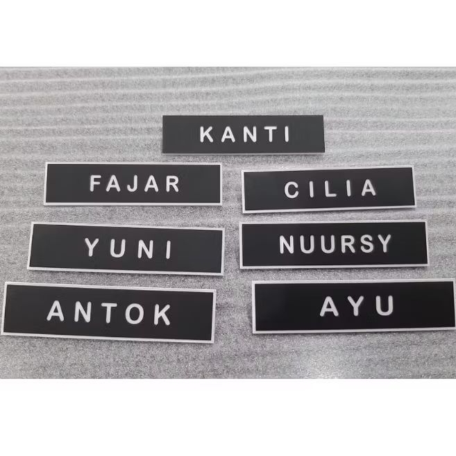

NAME TAG / NAMA DADA GRAVO / NAMA DADA AKRILIK
