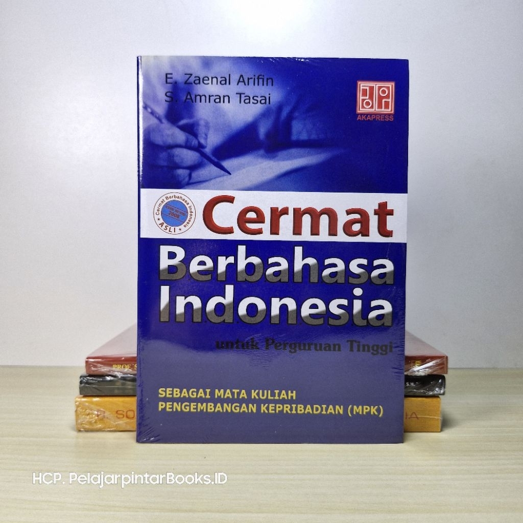 Buku Cermat Berbahasa Indonesia. E. Zaenal Arifin.