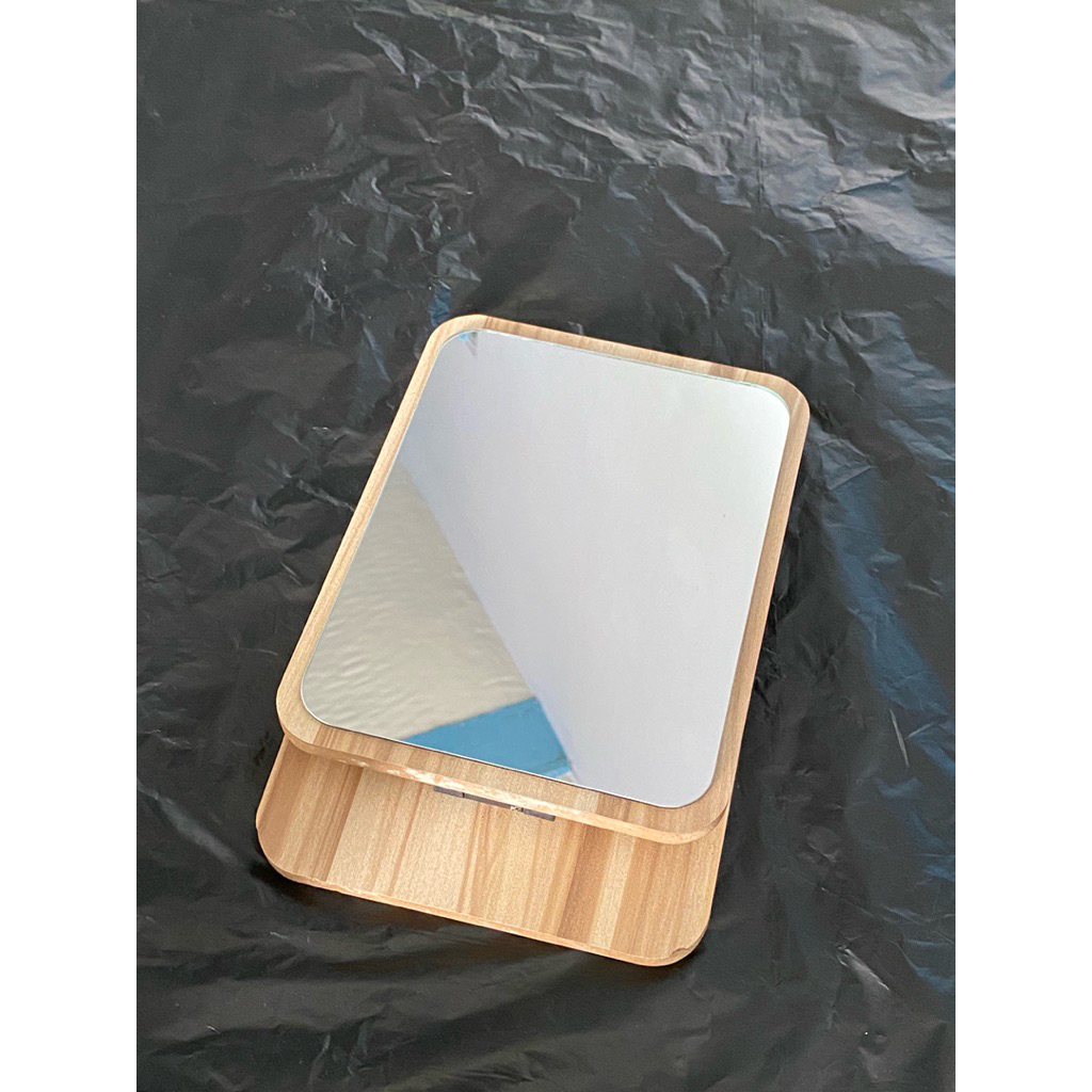 PRELOVED BAITII - CERMIN MEJA KAYU AESTHETIC