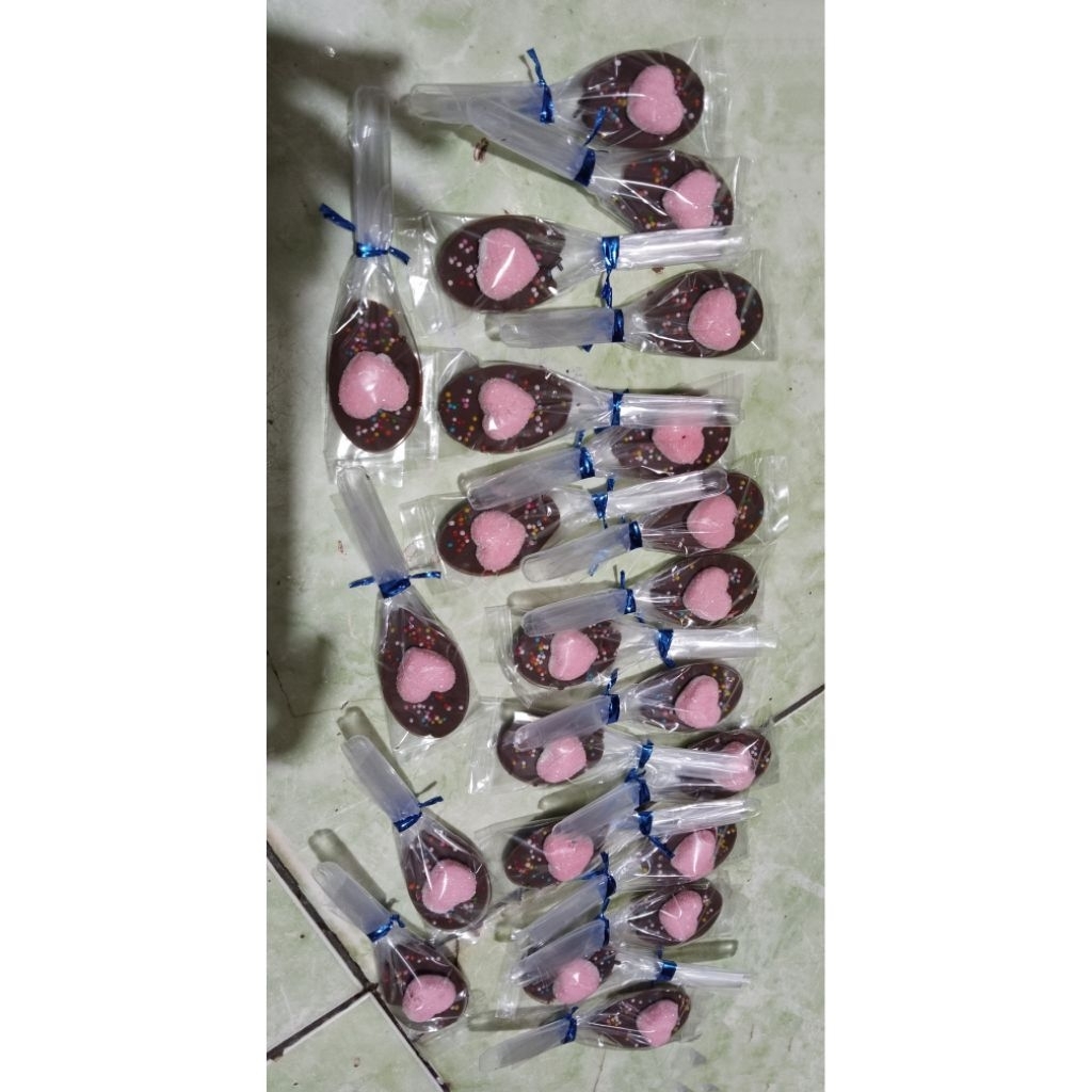 

Coklat Sendok Yupi Love