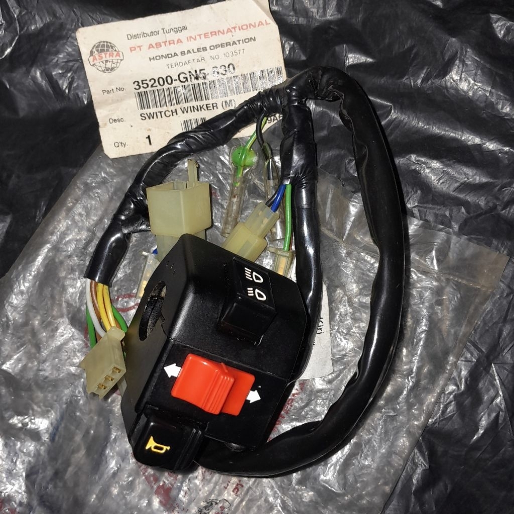 Holder saklar kiri honda astrea grand original