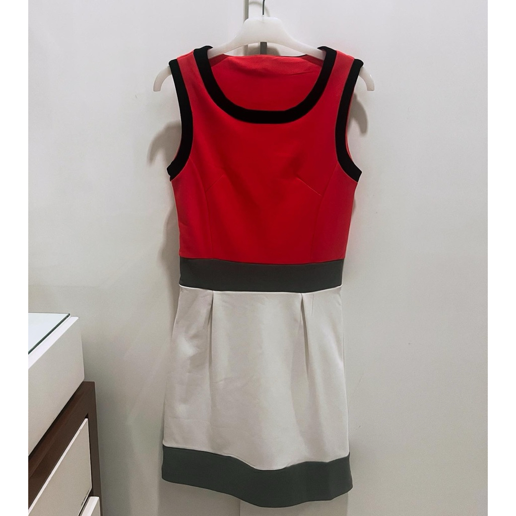 Dress garis garis hitam biru muda polos tanpa lengan