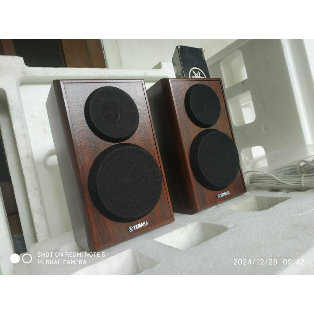 Bookshelf Speaker Yamaha NS-B150 Rosewood
