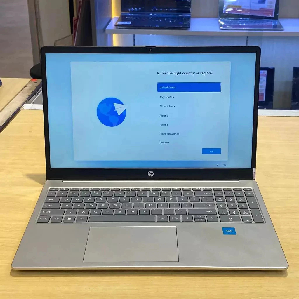 Laptop Terbaru HP 15 INTEL N200 Ram 8GB 128GB Ssd Win11 Home Silver