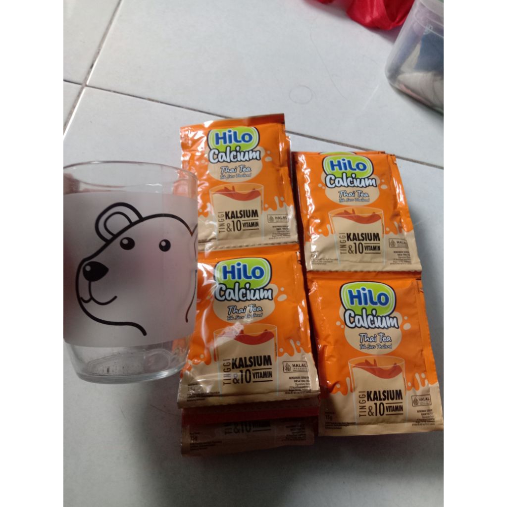 

Hilo Thai Tea 2 renteng free gelas