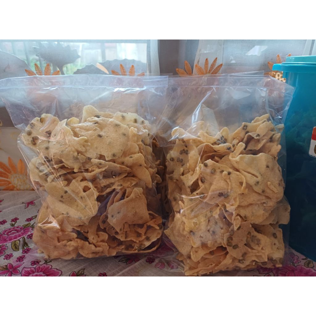 

Peyek Kacang hijau