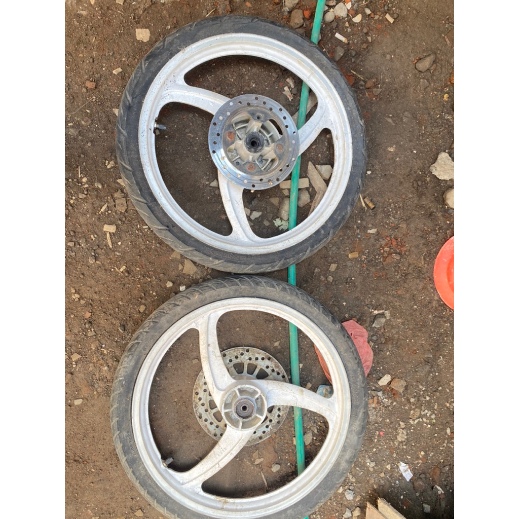 velg dobel Disc Yamaha 125z