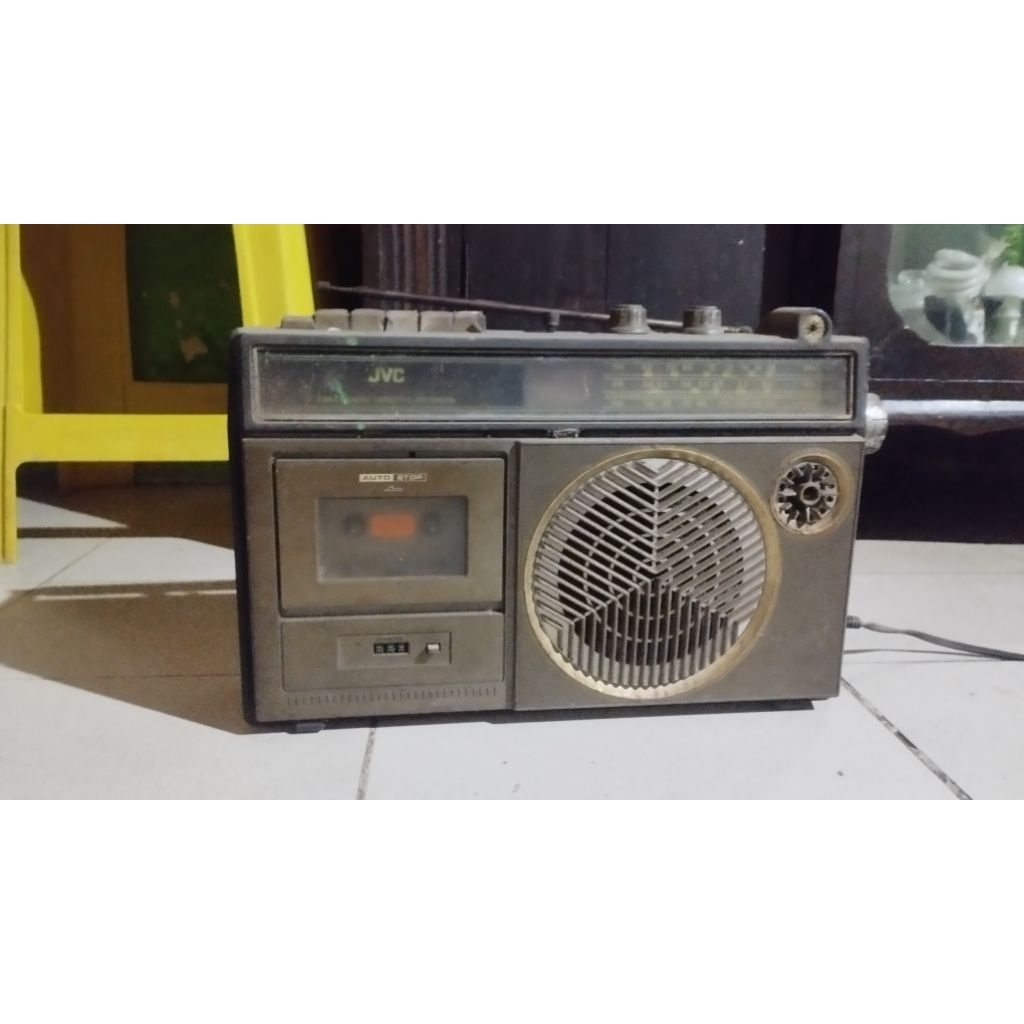 RADIO ANTIK JVC