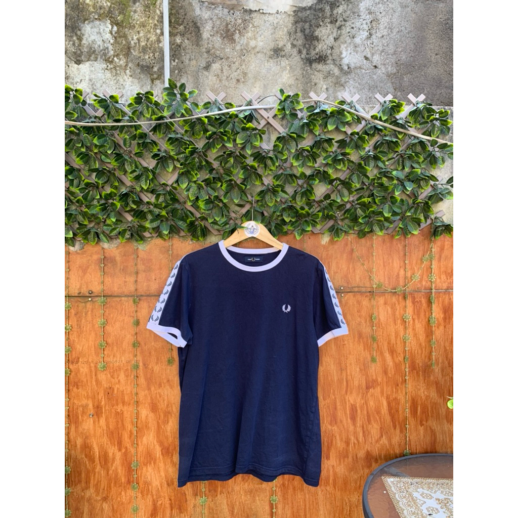 fred perry t shirt