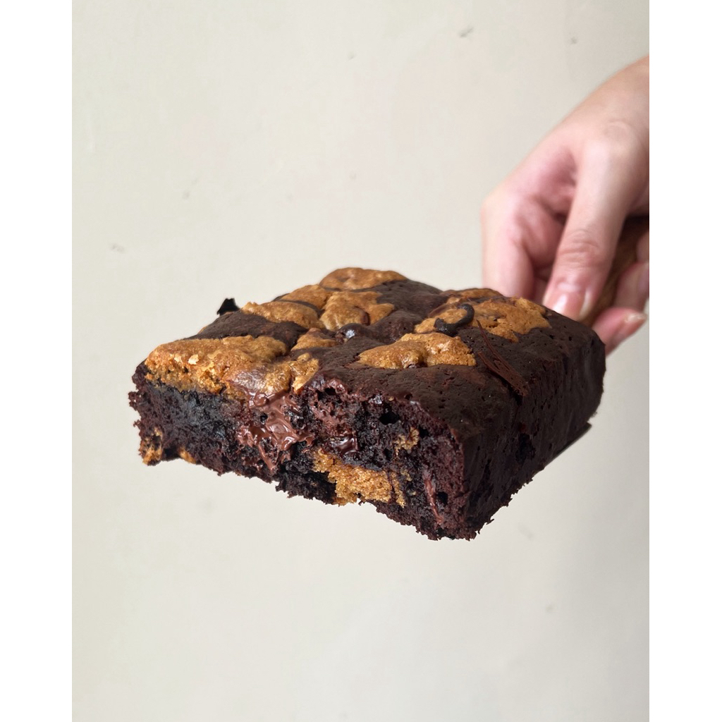 

MADE BY JECE - Dark Brokies Brownies Cookies Chocolate Premium