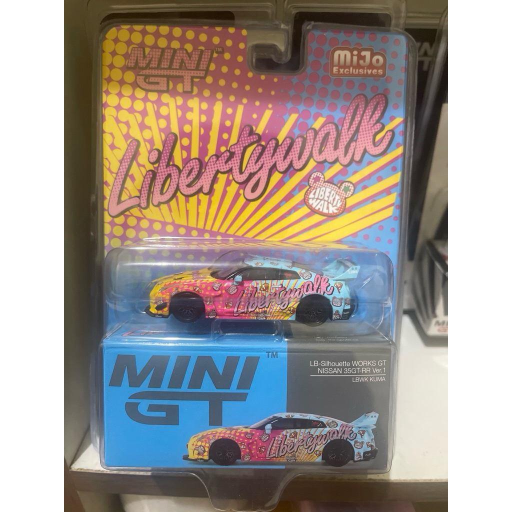 Mini GT 742 Nissan 35GT-RR LBWK Kuma