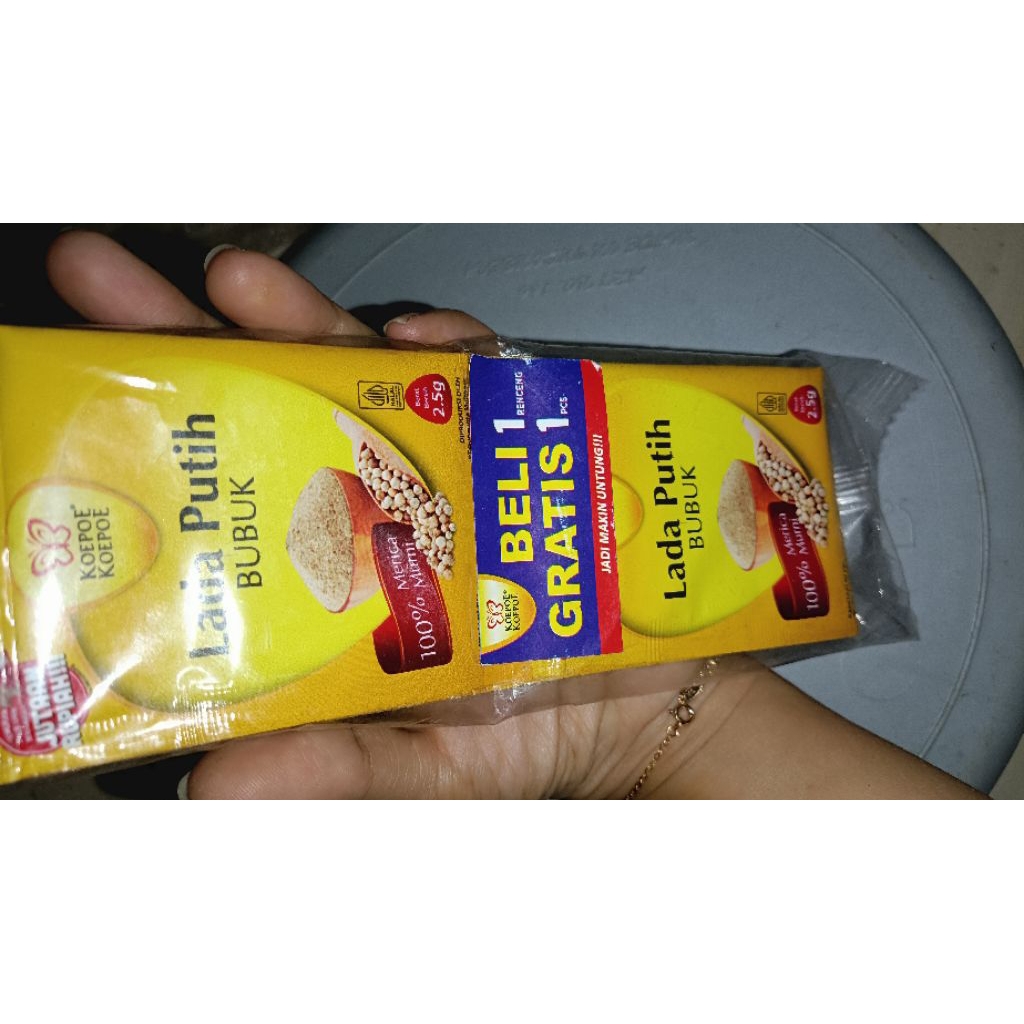 

lada putih sachet kupu kupu koepoe koepoe kemasan 2,5gram isi 10 bonus 1pcs