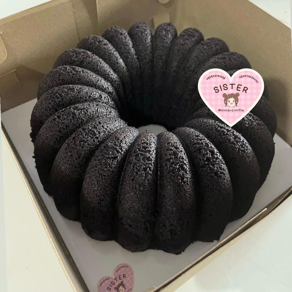 

Bolu Ketan Hitam Melt Cheese Keju Lumer size 24 PRE ORDER 3 HARI