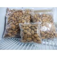 

Raw Almond Whole 100gr