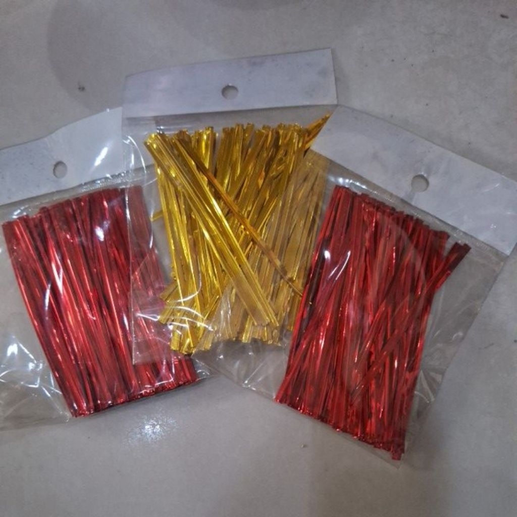 

PITA KAWAT/PITA PLASTIK SOUVENIR/PITA TWIST