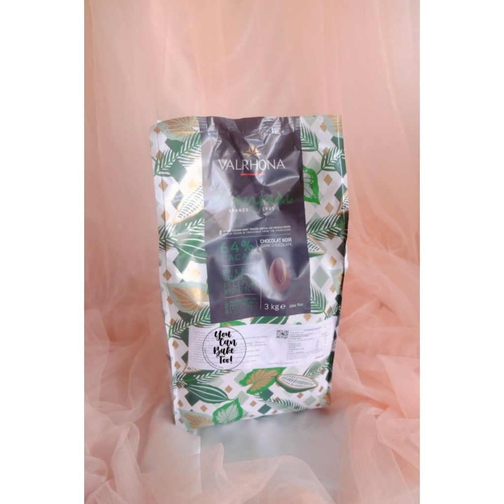 

Valrhona Manjari 64% Dark Chocolate Couveture 3kg