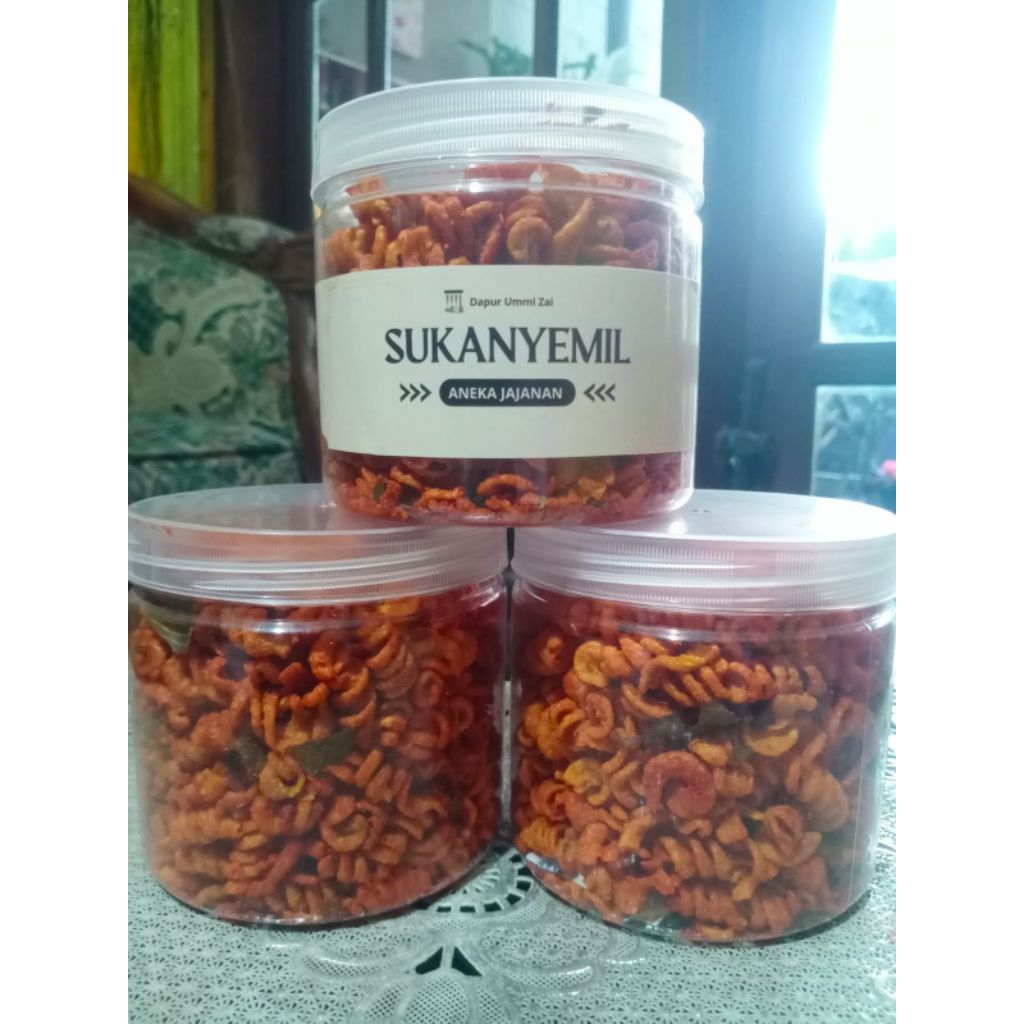

Makaroni Spiral Pedas Daun Jeruk Termurah Snack Pedas