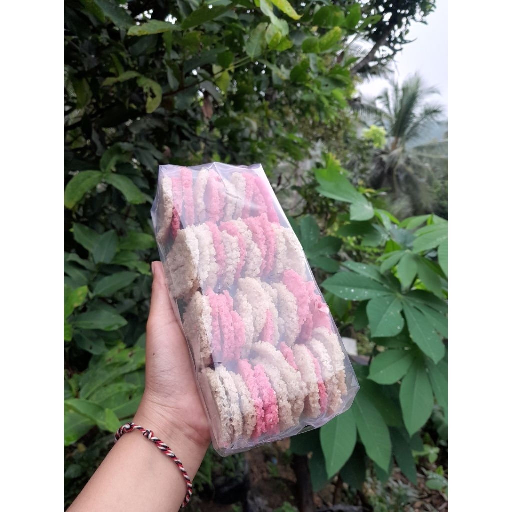 

RENGINANG SINGKONG MENTAH