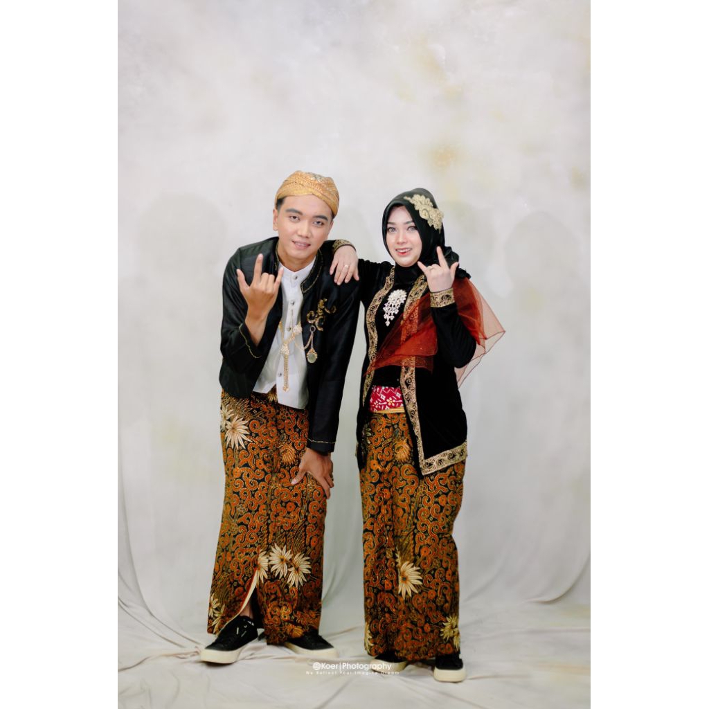 kebaya wisuda | kebaya lamaran | kebaya bekas | baju pesta | kebaya pl