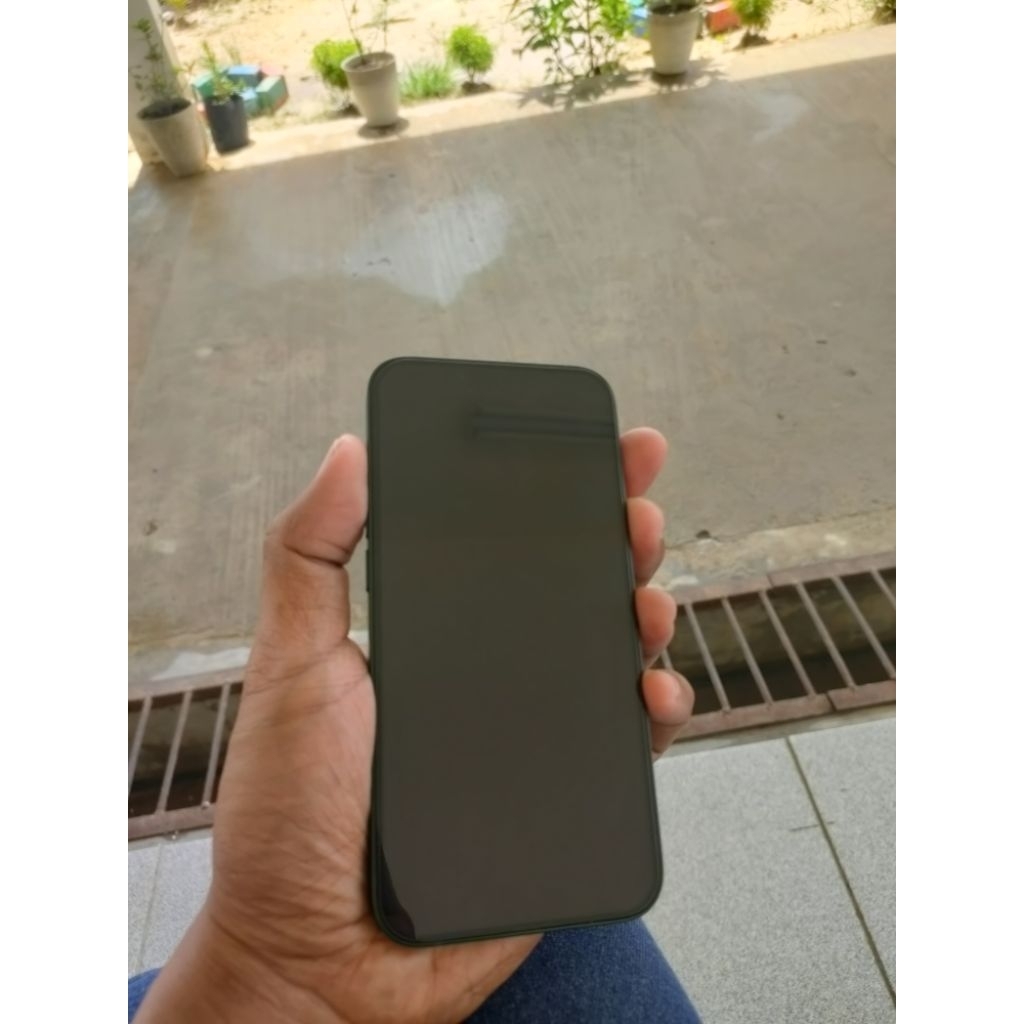 IPHONE 13 seken green, not 14 15