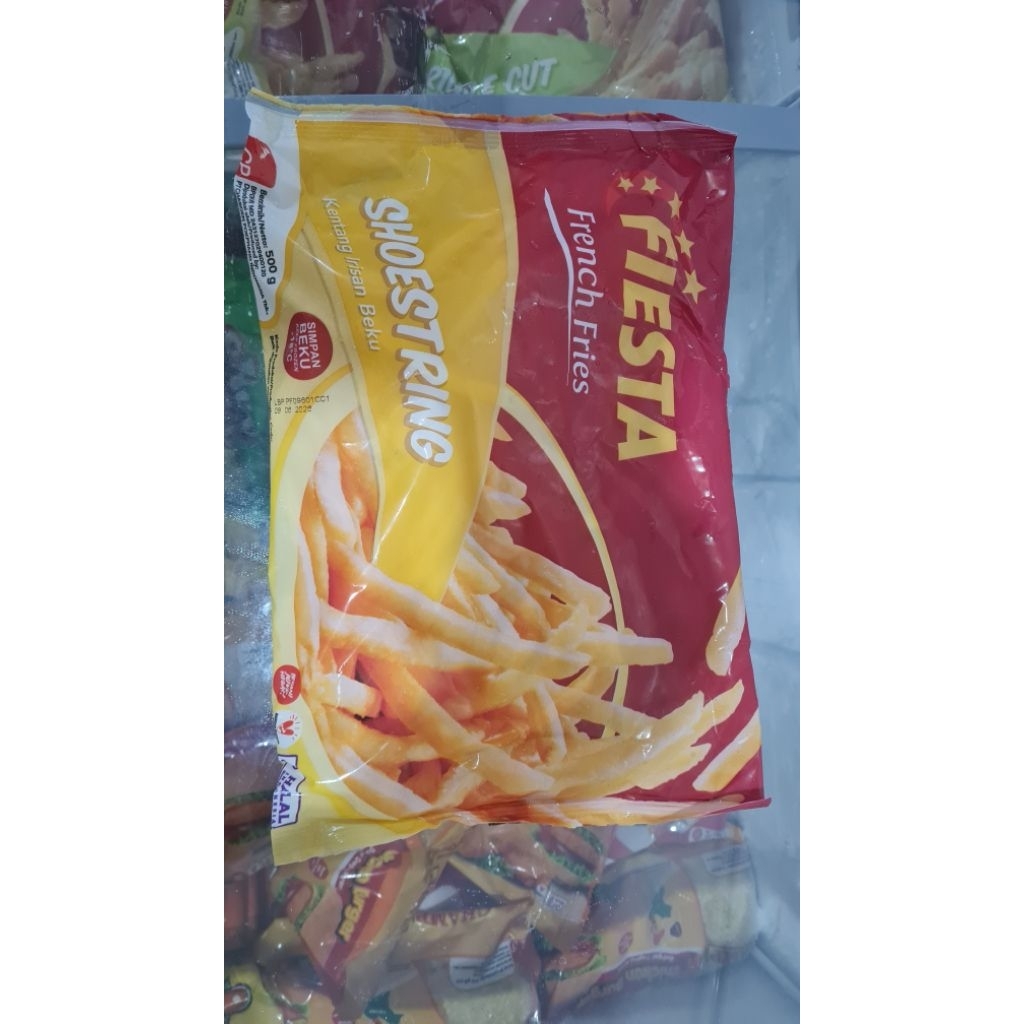 

Fiesta French Fries Shoestring Kentang Beku 500GR